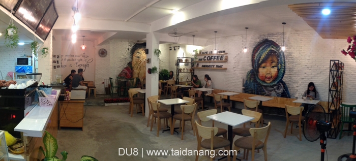 Pendulum coffee house