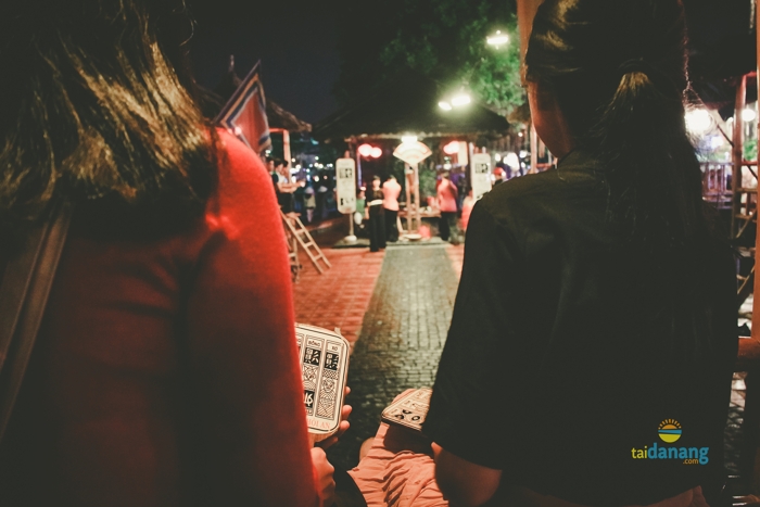 vi vu Hoi An ngay Tet