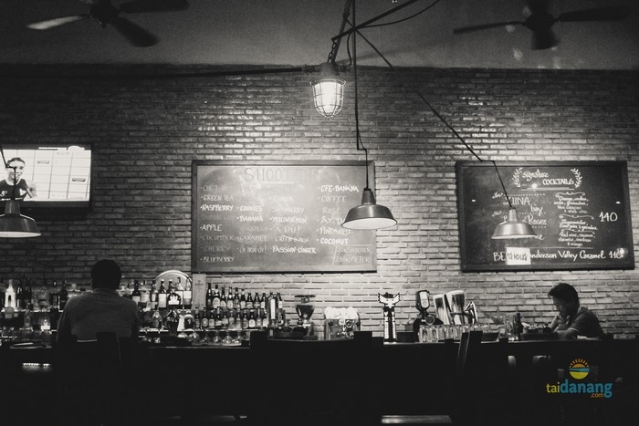 Luna Pub Da Nang
