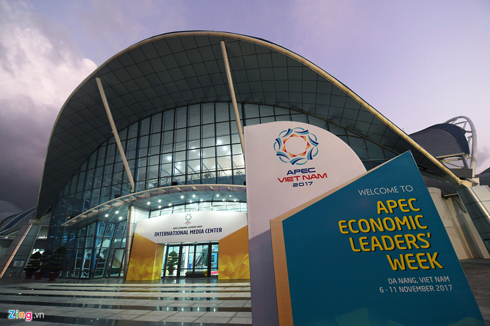 Da Nang rang ngoi chao don Tuan le cap cao APEC - 5